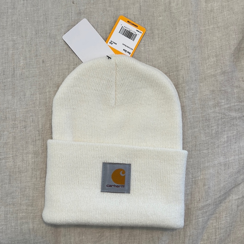 NWT Carhartt Beanie